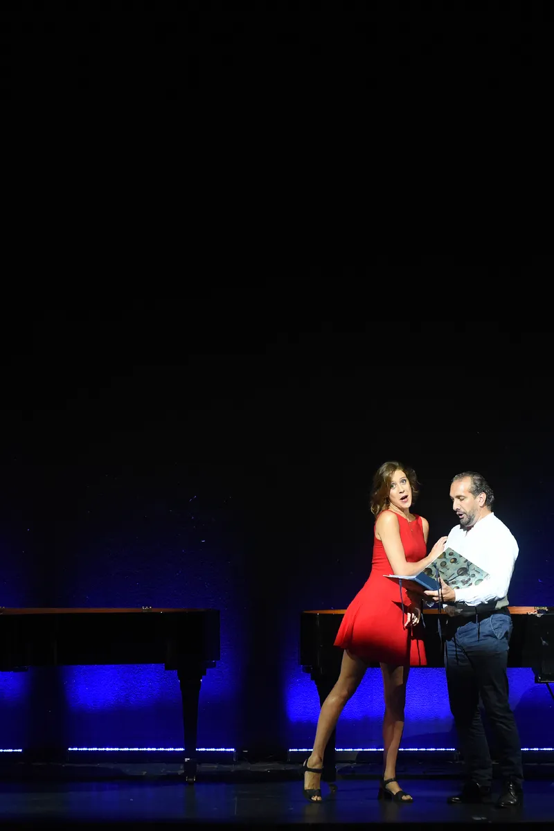 Ana Belén León, Pablo López, Julio César Picos y Jacobo de Miguel en el espectáculo de Alejandro Carantoña Cien años de Leonard Bernstein, en la Noche Blanca de Oviedo 2018